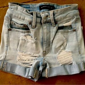 Aeropostale High Rise Midi size 000 Jean shorts. New without tags.